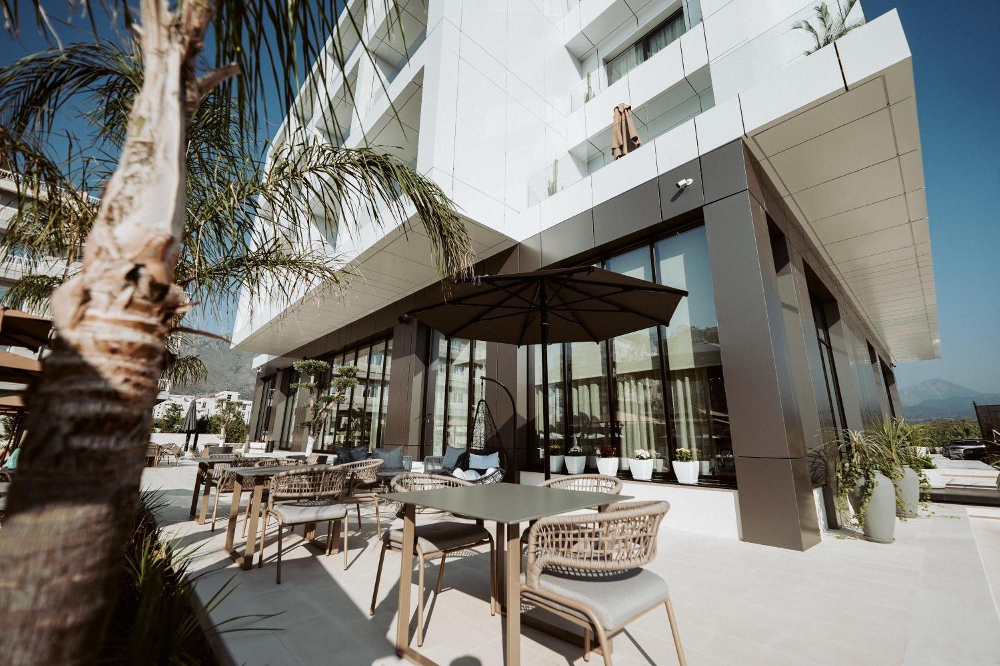 Naos Luxury Hotel Orikum Exterior photo