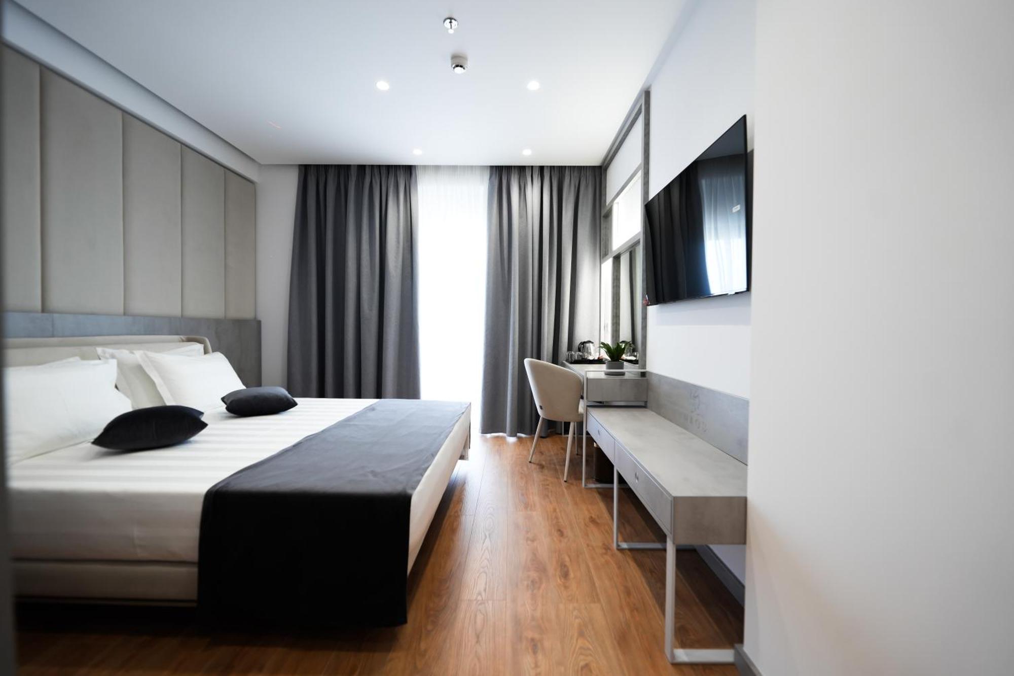Naos Luxury Hotel Orikum Exterior photo
