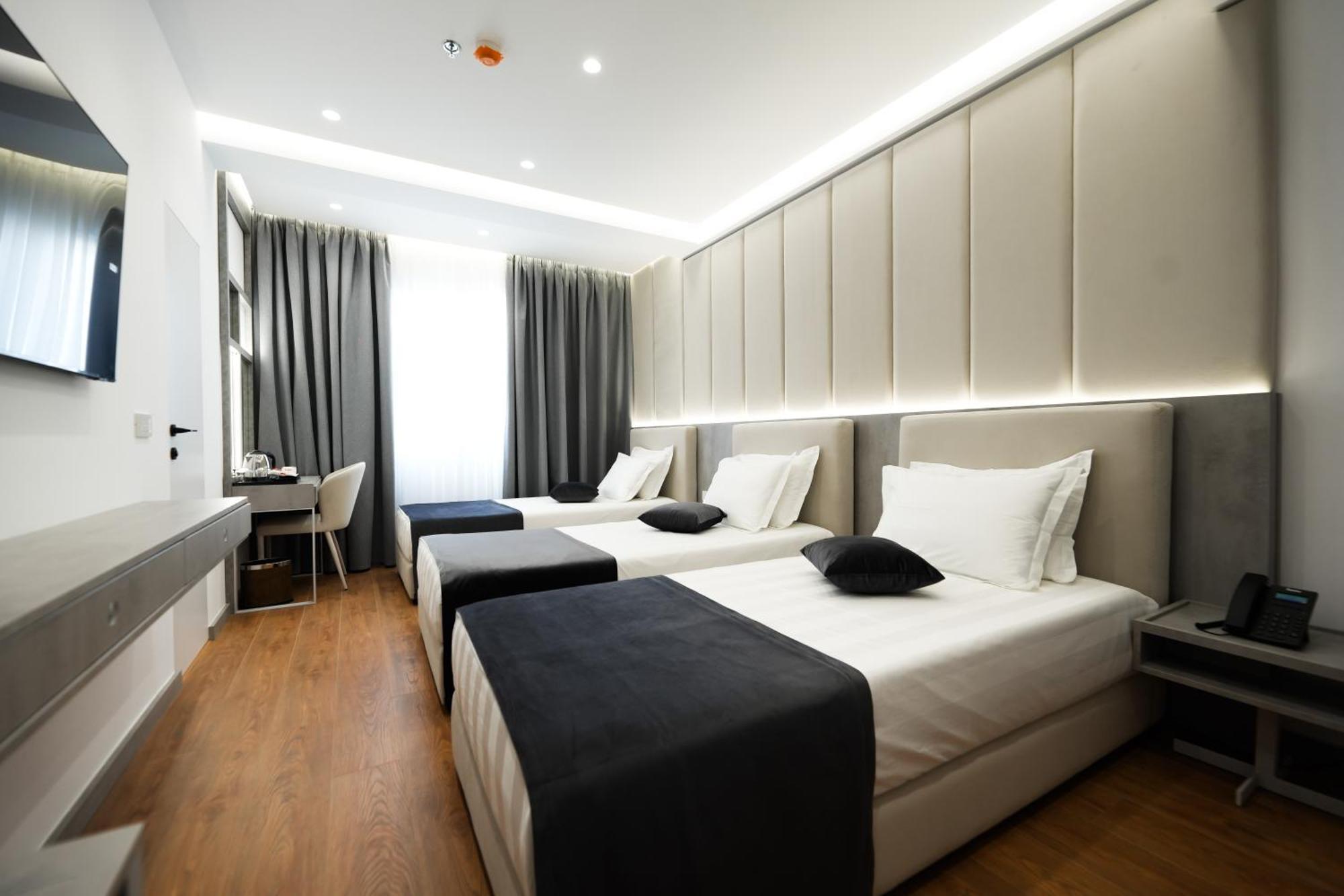 Naos Luxury Hotel Orikum Exterior photo