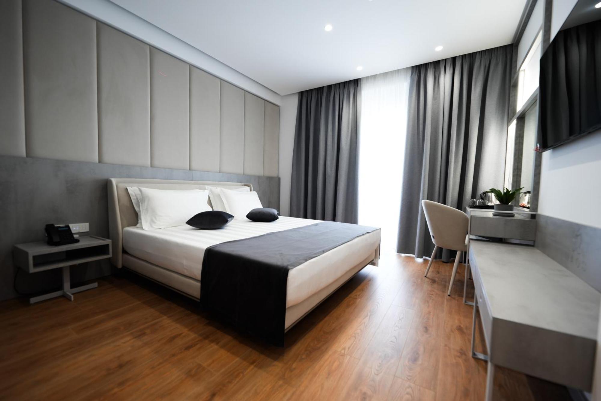 Naos Luxury Hotel Orikum Exterior photo