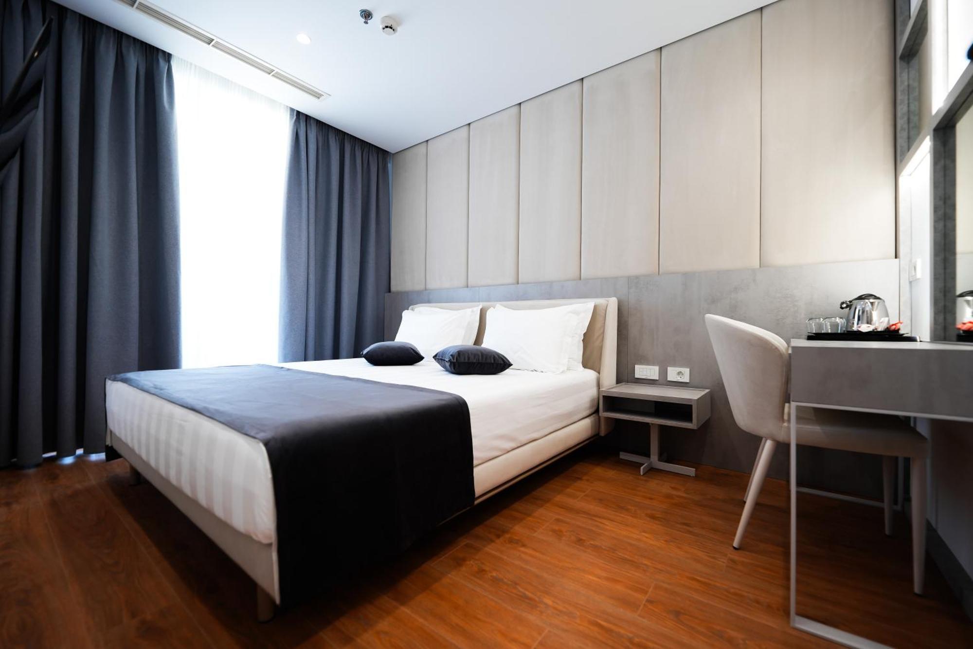 Naos Luxury Hotel Orikum Exterior photo