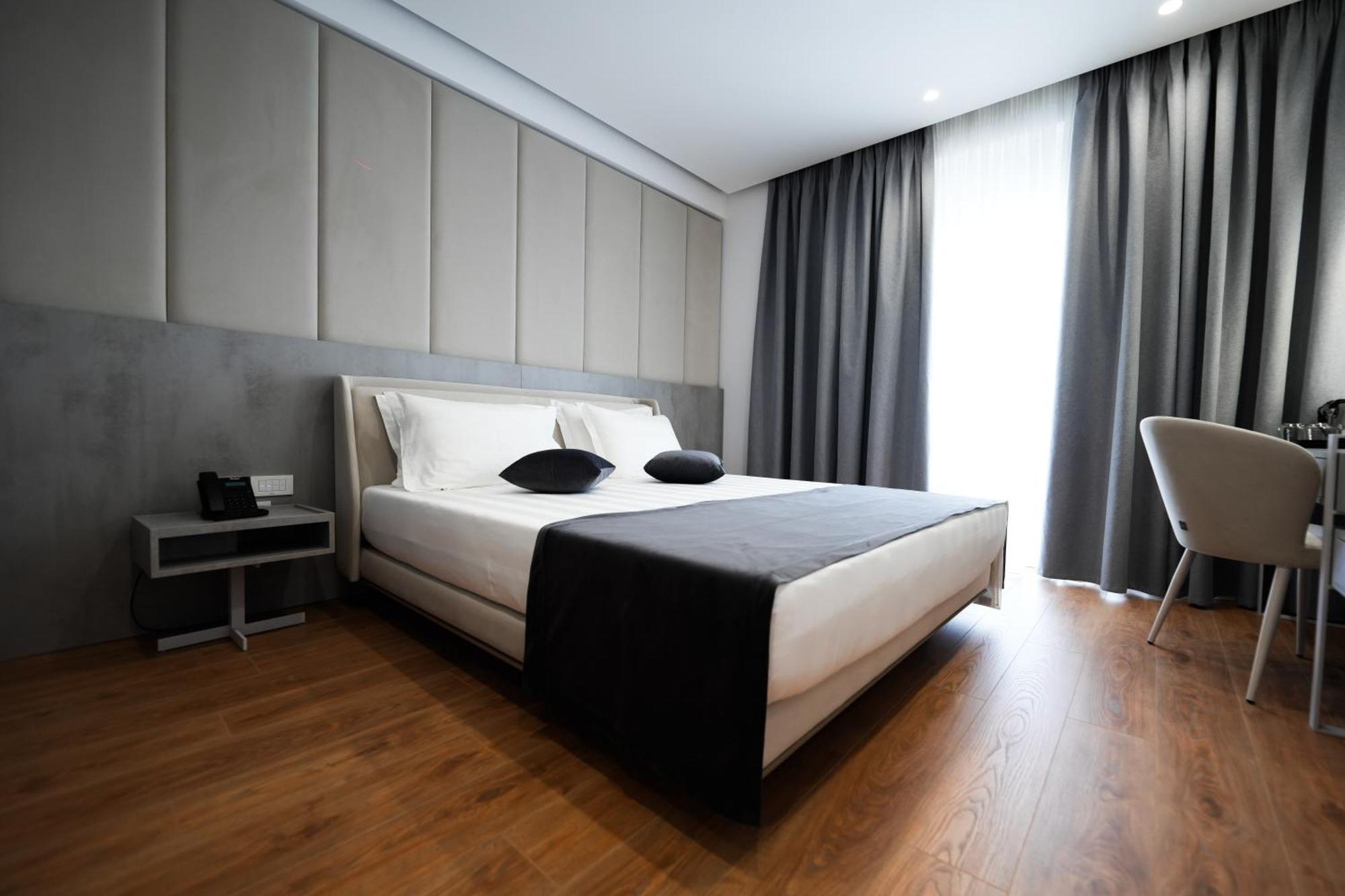 Naos Luxury Hotel Orikum Exterior photo