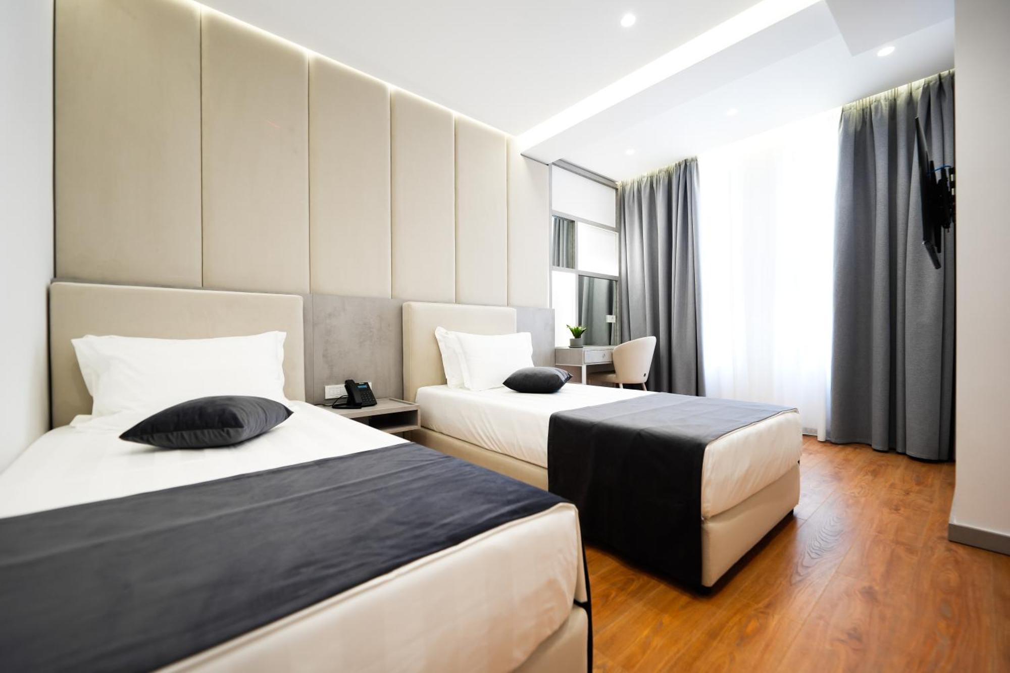 Naos Luxury Hotel Orikum Exterior photo