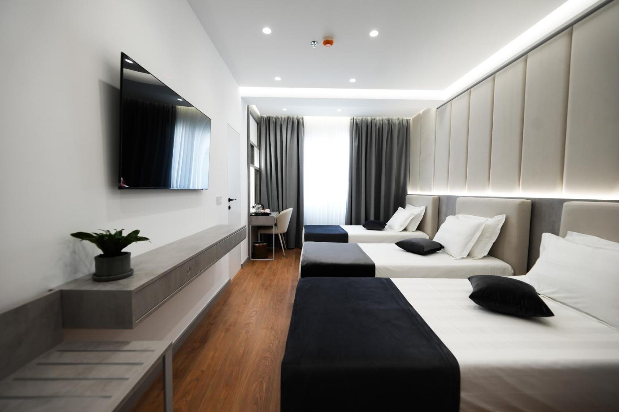 Naos Luxury Hotel Orikum Exterior photo